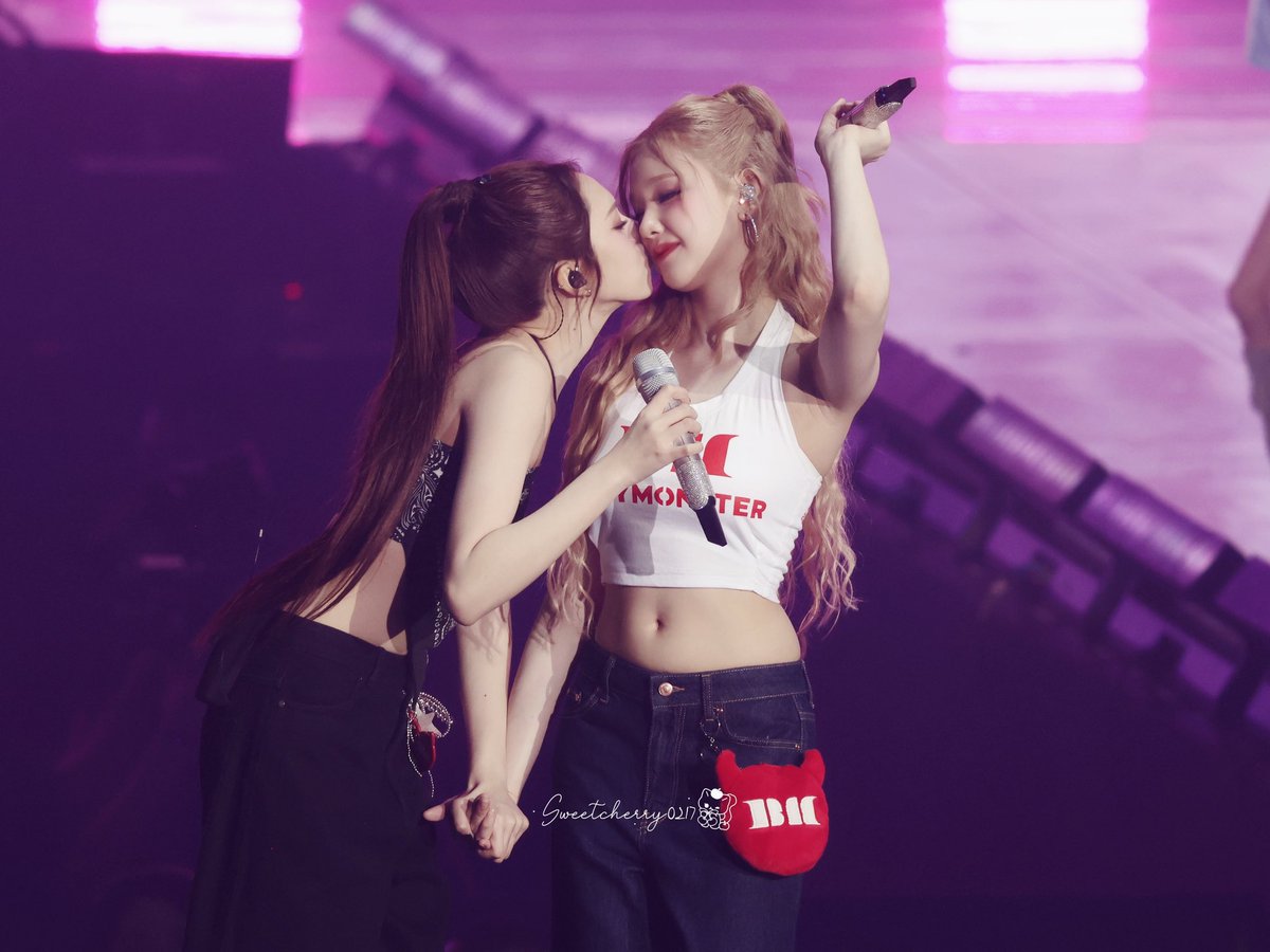 250607  😘😘

#BABYMONSTER #베이비몬스터 #치키타 #CHIQUITA