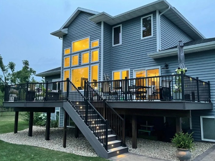 weisshicr's tweet image. Deck planning Q: Should you build before or after landscaping? We share pros/cons (no sales pressure!): #DeckPlanning #HomeownerTips