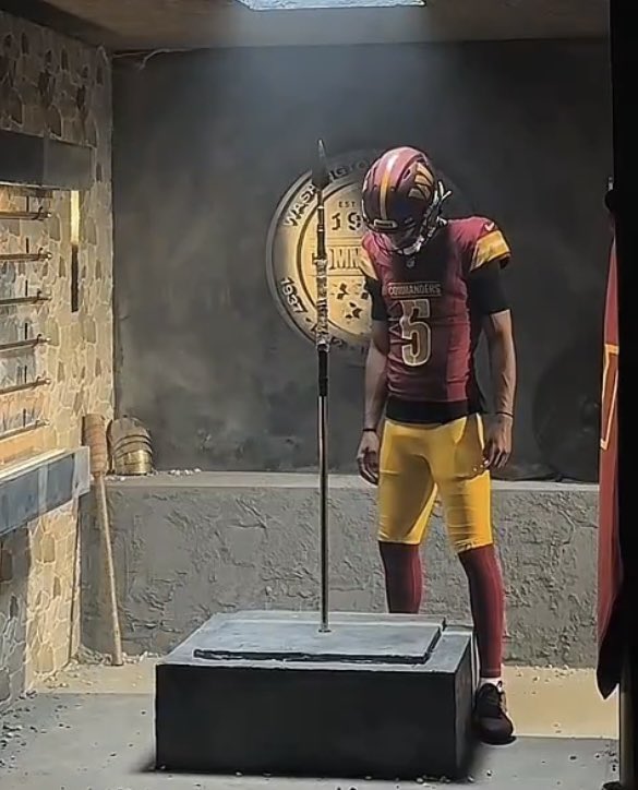 JayDanielsMVP's tweet photo. Jayden Daniels at #Commanders media day holding a spear 

Possible throwback reference? 🤔 https://t.co/oEQfRFNs5k