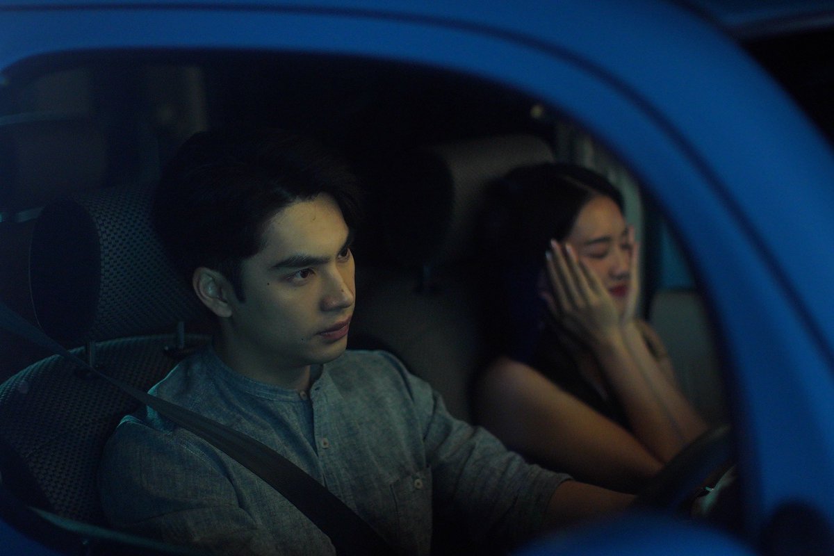 onehdthailand's tweet photo. เอ่อ นับดาวจ๊ะ ช่วยดูสีหน้าคนข้างๆนิ๊ดดด นิ่งไม่ไหวแล้ว ตึงยิ่งกว่าหนังสติ๊กอีกตอนนี้ 

#9YearsOfYouEp2 https://t.co/KYQreVllyB