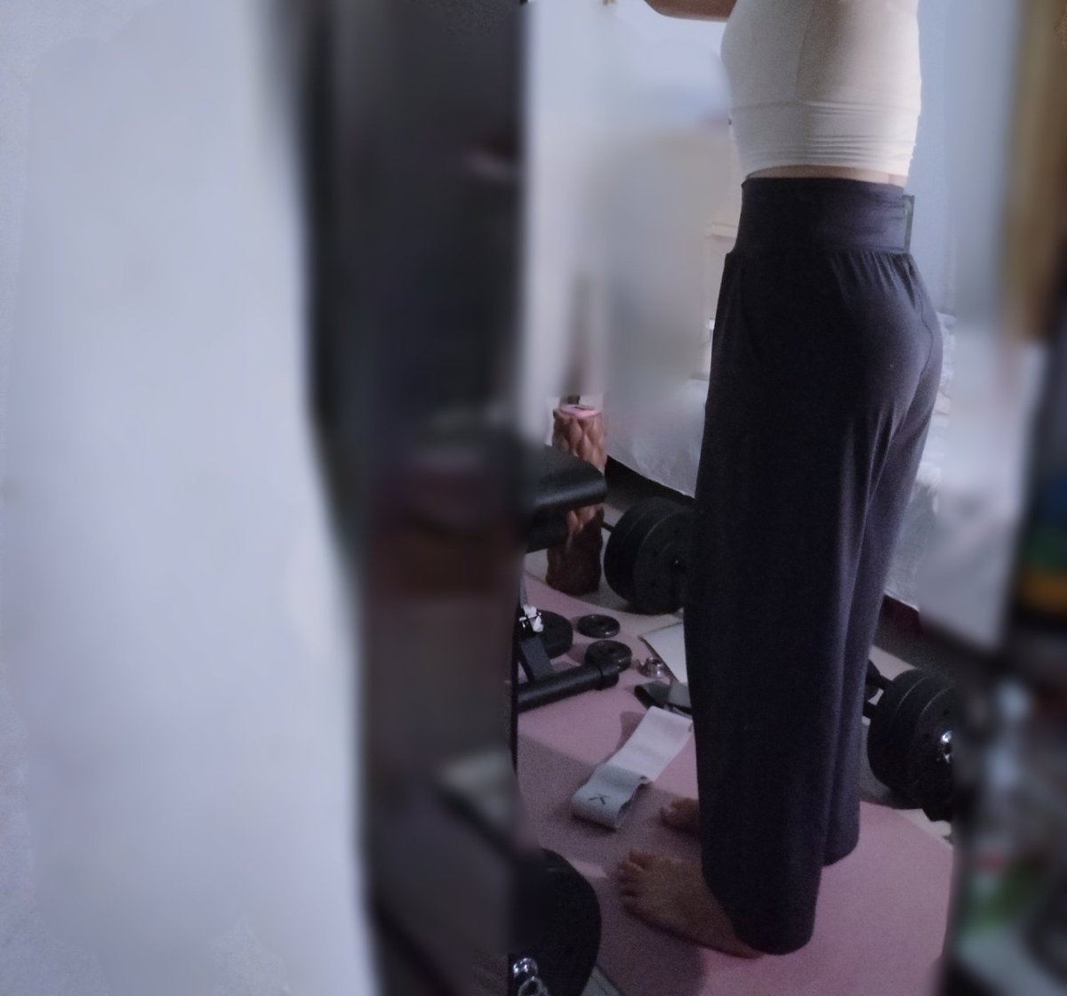 #伪娘，#男娘，#sissy，#crossdresser，#健身，#pegging #femboy #crossdresser #feminization，#练臀，练臀日记，臀大肌明显感觉厚了，臀中臀上也饱满很多，