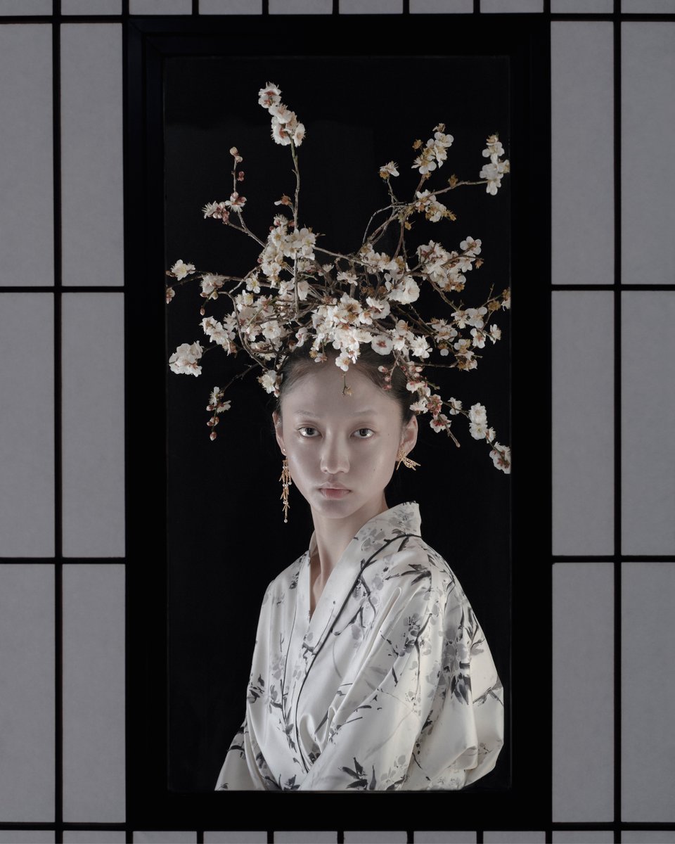 Dior's tweet photo. Maria Grazia Chiuri's #DiorFall25 collection embodies the delicate poetry of Japanese gardens, with floral motifs and flowing silhouettes blooming across the pages of #DiorMagazine 50. Discover more https://t.co/yl0xSPeLDH. https://t.co/ocp7OKnURB