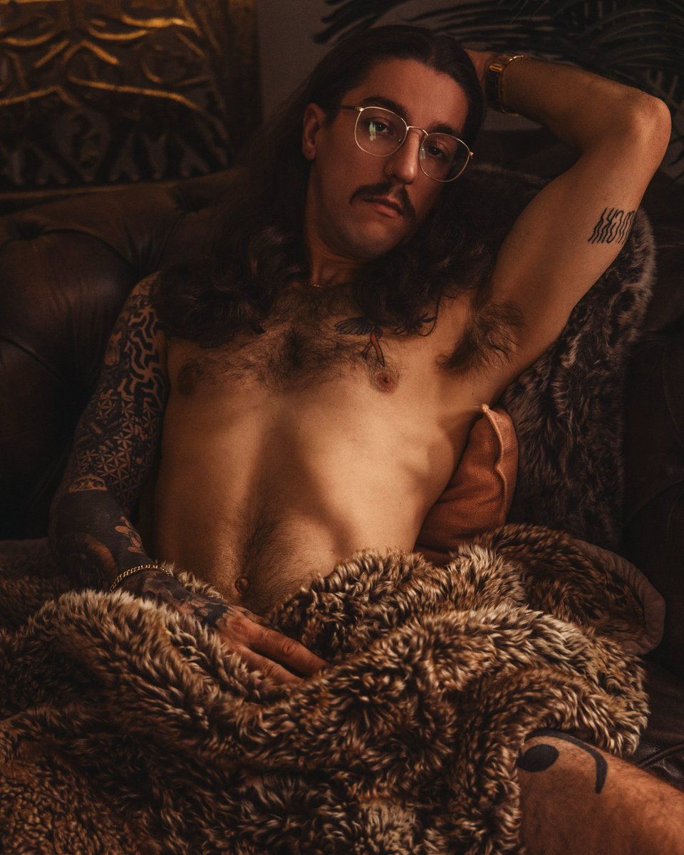 Waiting for you 😘

Shot and edited by <a href="/studio34boudoir/">Studio 34 Boudoir</a>