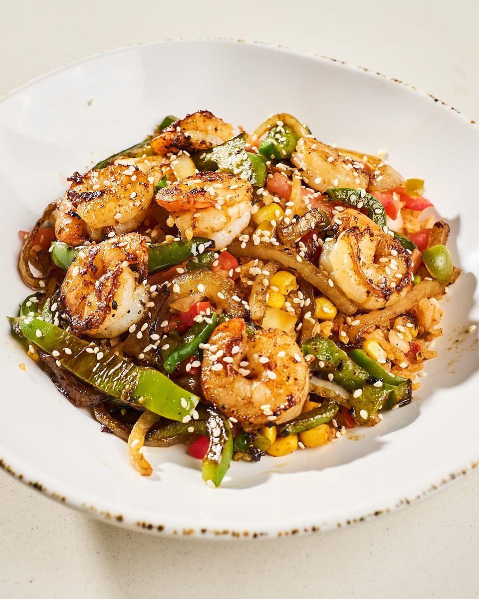 BuffalosAcworth's tweet photo. Light, fresh, full of flavor 🦐 The Asian Shrimp Bowl and Grilled Shrimp Tacos are go-to favorites for a reason 😋 https://t.co/65PJqI2ou8