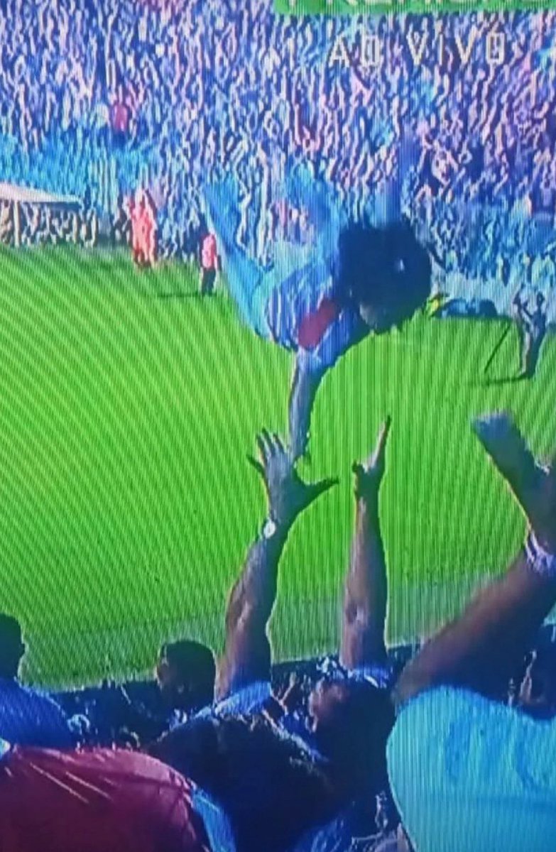 Entienden que después de 16 años Paraguay está a un pasito de clasificar al mundial!

DESDE QUE NACÍ SOY ALBIRROJO, MI CORAZÓN ES BLANCO Y ROJO!!
#Albirroja