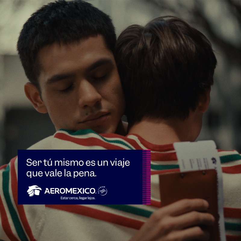 Aeromexico's tweet photo. ¡Amar, vivir y volar con libertad! En Aeroméxico estamos comprometidos con promover una cultura y ambiente inclusivo.