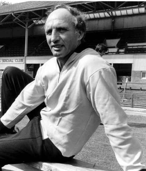 Born on this day 1927 former Wolves 1974 League Cup final winning manager 🏆 Bill Mcgarry. 
Bill sadly passed away in 2005, RIP Bill 🙏.
Good days, great memories.
