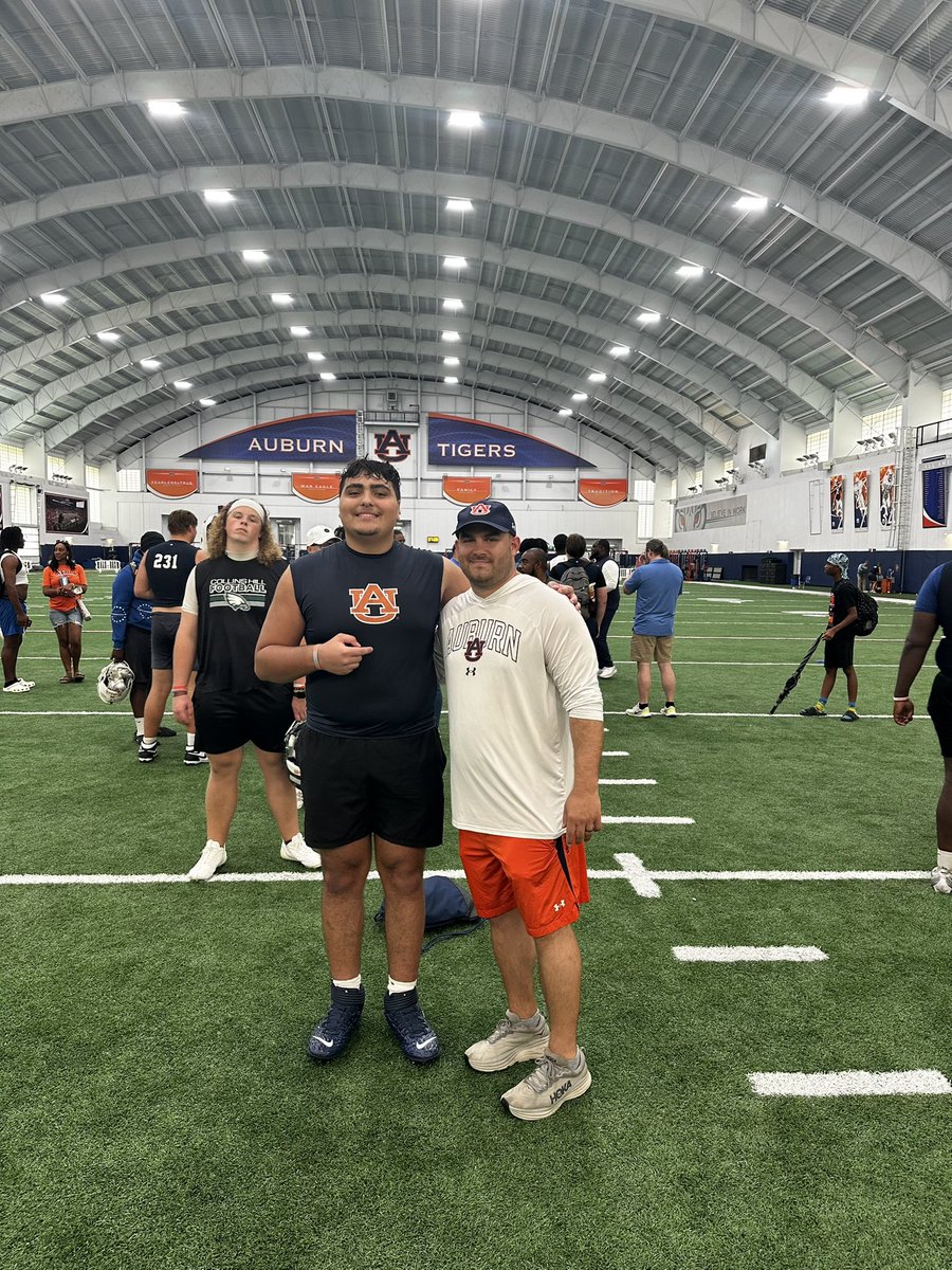 PeytonYoussef's tweet image. Had a great time competing at Auburn. Thank you to the coaching staff for the opportunity! #WarEagle #Auburn
@DjTialavea_86 @CoachLobotzke @CBassett_OSU @TrevorOlson62 @Coach_Nady @Tana_Vea @d_fiefia @JakeSpenceUSU @coachharasymiak @CoachKaster @CoachChavis__ @GeradParker1…