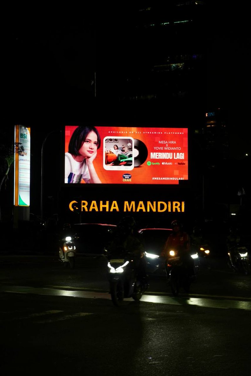 nldss_'s tweet photo. Kita wujudkan satu' impian itu ya mee🤍

#MesaonBillboard https://t.co/zn9g7ezLcH