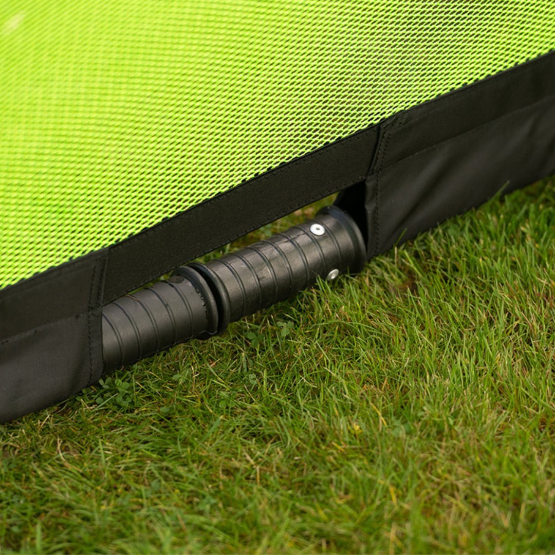 Looking to get football practice in for pre-season? The Finesse Folding Target Goal is ideal for both matches and training, and its easy to assemble too ⚽

harrodsport.com/finesse-foldin…