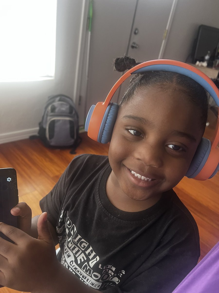 ur fav honey bear will be 4 on Friday! This will be his first birthday w/out his dad whom he lost to suicide. 

I want to make the day special for him. I need help getting a cake and a small gift. (He loves Roblox) 
We made it ♥️
We still here

C/V: $misscocobaybe
P:97cocobrown97