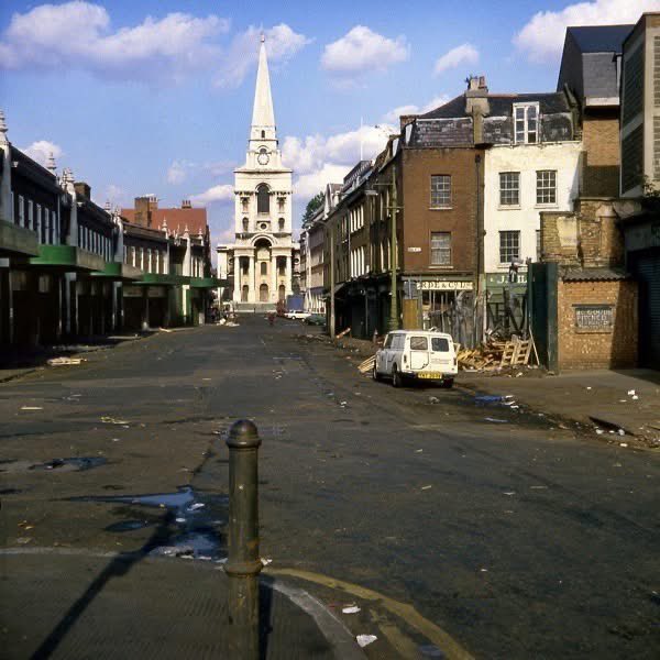 I’ll be the first to say the U.K. has gone badly backwards in the last 15 years. 

But it’s worth remembering this was Spitalfields as recently as 1984. 

London has, objectively, had a good 40 years. More than the rest of the country.