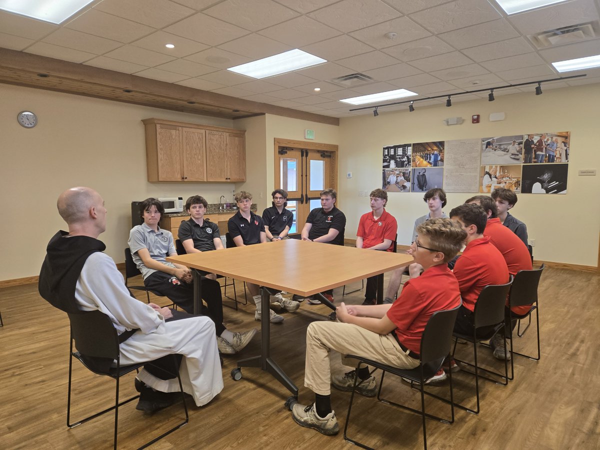 Stfrancishigh's tweet image. On May 16, The Franciscan Youth Ministry spent the day at the Abbey of the Genesee, a community of two dozen Trappist monks located near Geneseo, NY.
On May 30-31, FYM traveled to Mt. Irenaeus Franciscan retreat center, which is located on 400 acres in the Allegheny Mountains.