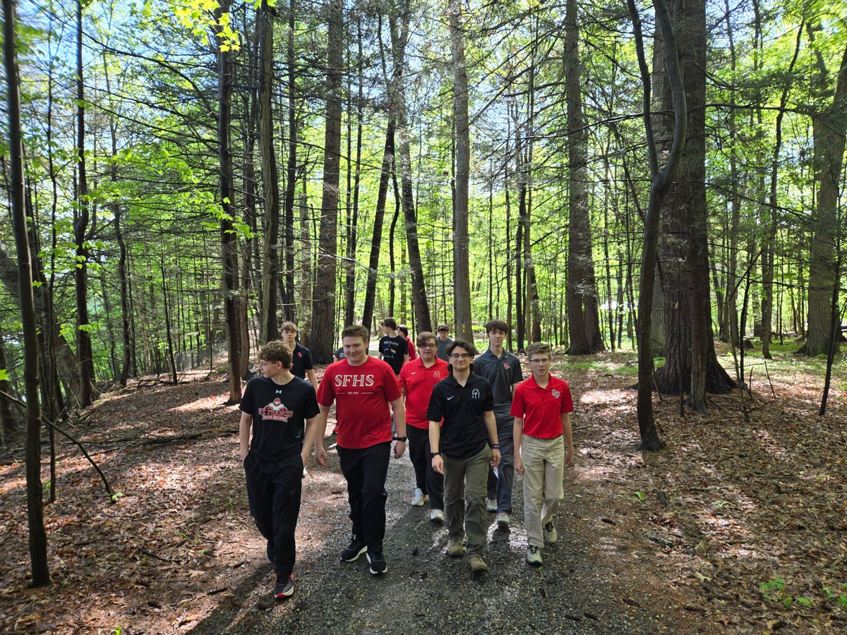 Stfrancishigh's tweet image. On May 16, The Franciscan Youth Ministry spent the day at the Abbey of the Genesee, a community of two dozen Trappist monks located near Geneseo, NY.
On May 30-31, FYM traveled to Mt. Irenaeus Franciscan retreat center, which is located on 400 acres in the Allegheny Mountains.