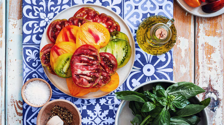 "MIND diet could lower dementia risk no matter when in life you start it" from Medical News Today...

medicalnewstoday.com/articles/mind-…

#nutrition