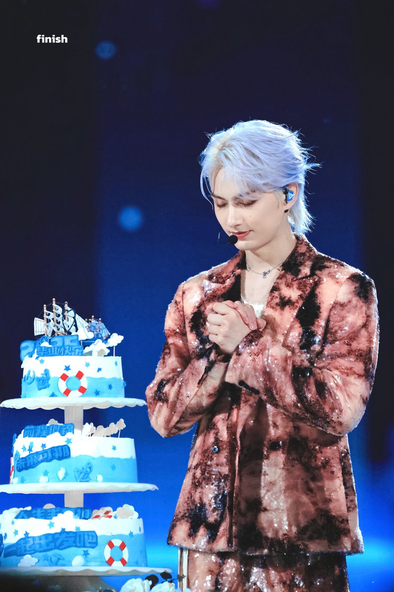 finish0610's tweet image. 250610

#준 #JUN #문준휘 #文俊辉 #세븐틴 #SEVENTEEN