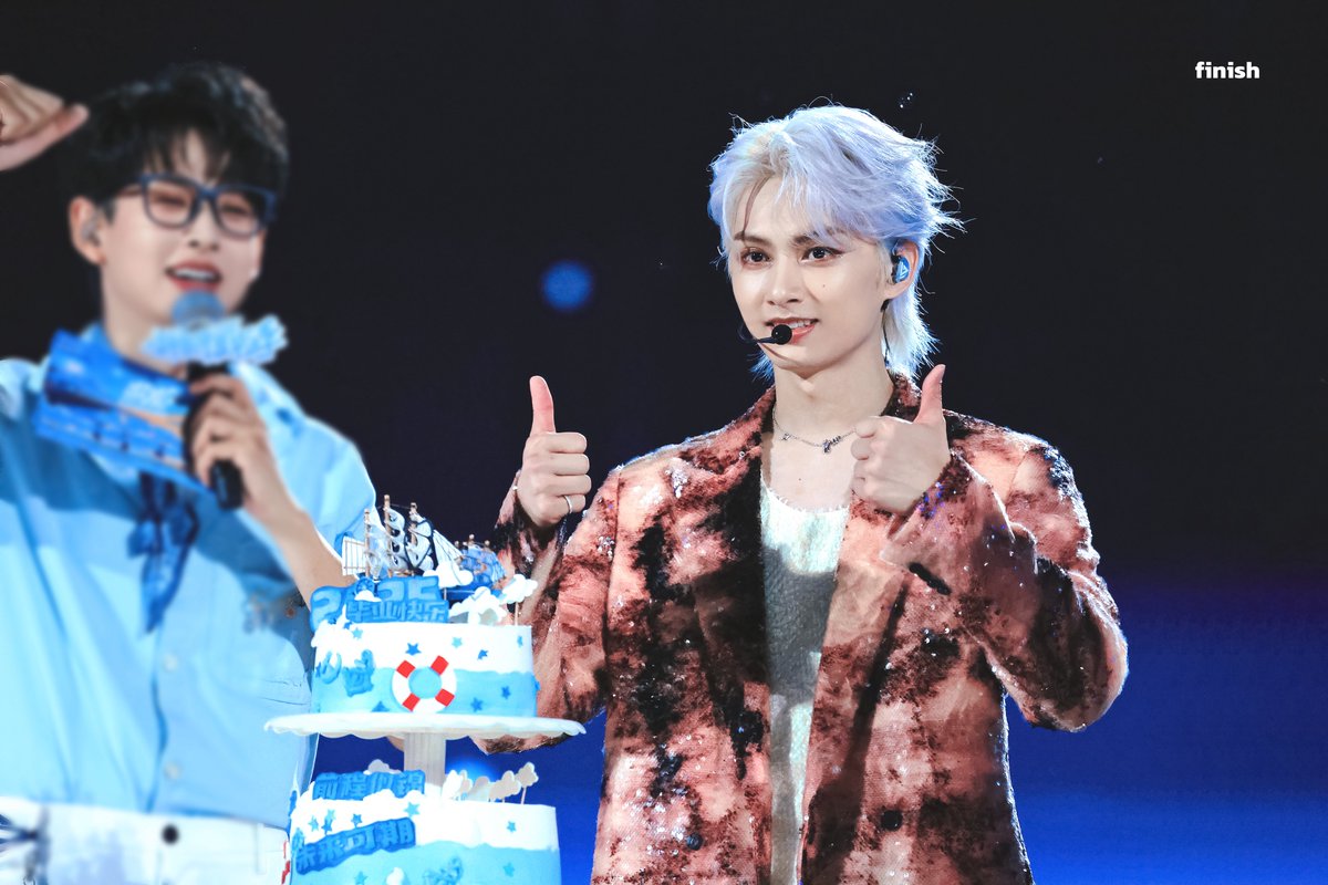 finish0610's tweet image. 250610

#준 #JUN #문준휘 #文俊辉 #세븐틴 #SEVENTEEN