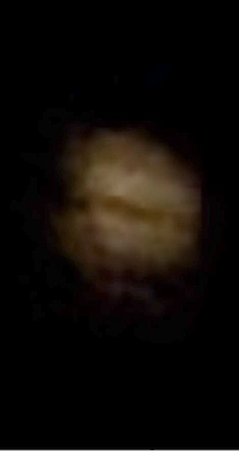 orbsbythought's tweet image. When something like this flys by you, you are humbled, and you are grateful, no fear. I call out, things come, I grab my phone, I press record, and I post. #spiritual #psionic #ce5 when it shape shifted in what resembles a face, I feel it’s saying that everything is connected,…