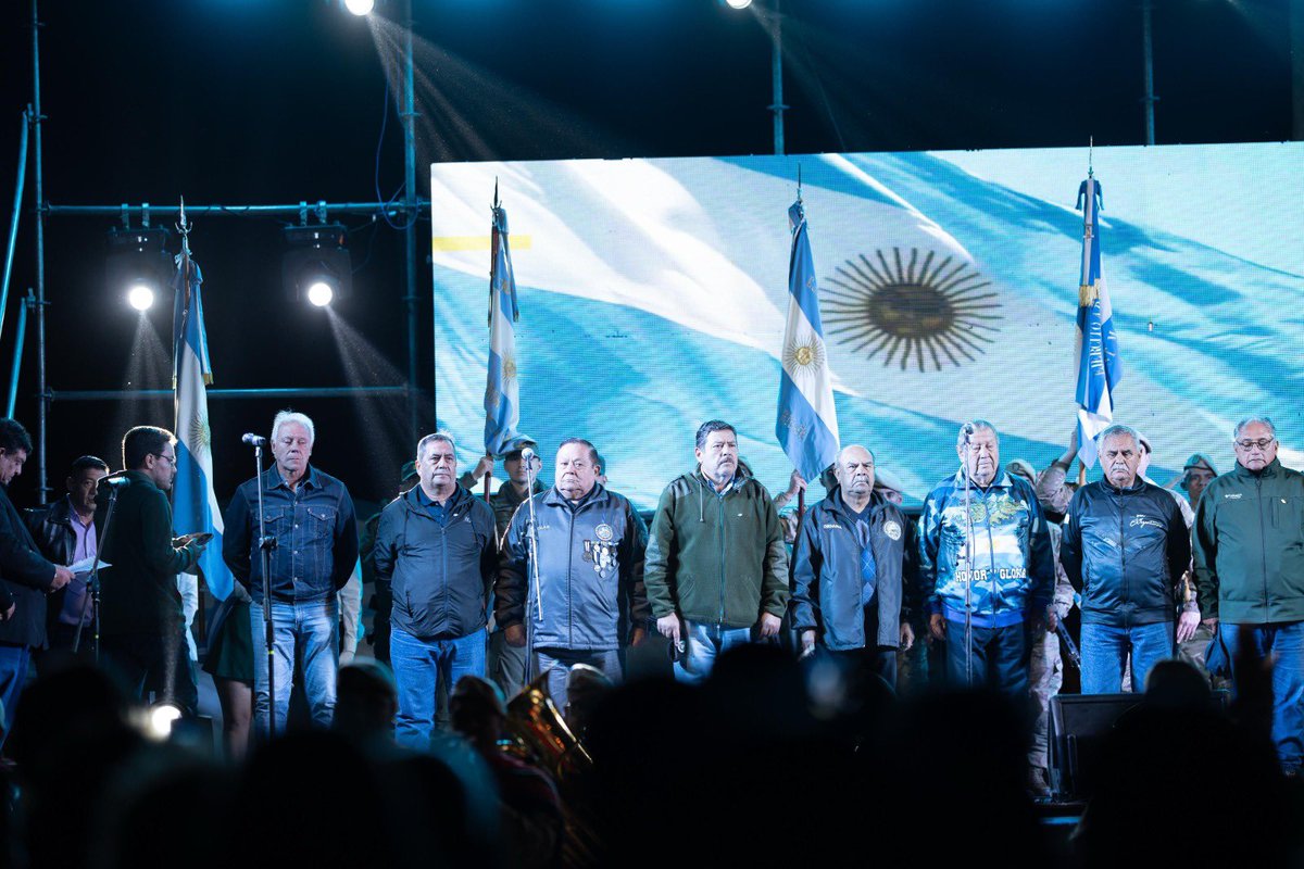 Cada 10 de junio, Día de la Reafirmación de los Derechos Argentinos sobre las Islas Malvinas, Islas del Atlántico Sur y Sector Antártico, renovamos nuestro compromiso y memoria sobre el territorio argentino.

Nuestro eterno reconocimiento a las y los héroes que entregaron su vida