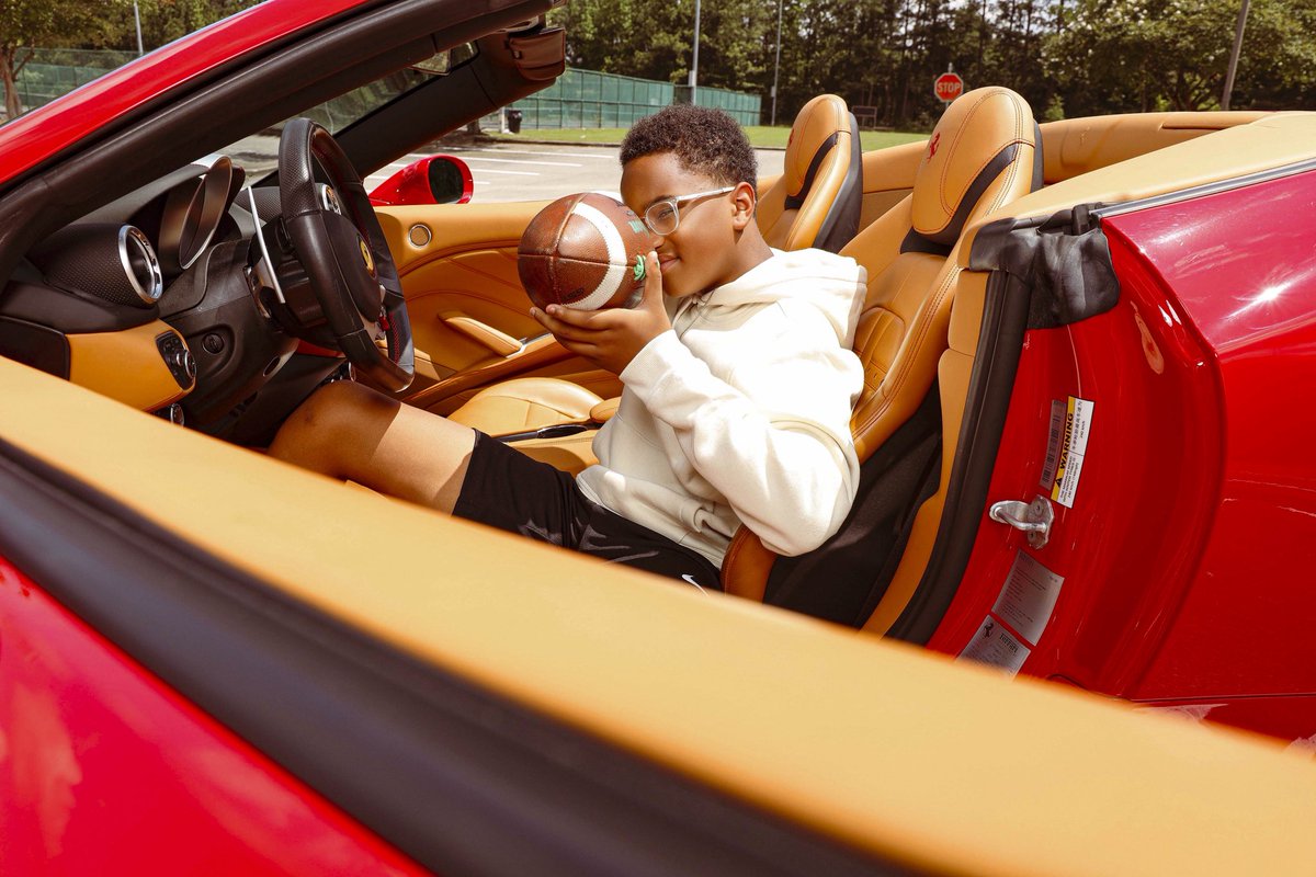 Deuce2Perry's tweet image. Not on an official but I’m official. @PlayBookAthlete @HallTechSports1 @DownSouthFb1 @CoachBJones95 @AL7AFootball @drew_toennies #DeucePerry #Ferrari #TuesdayFun