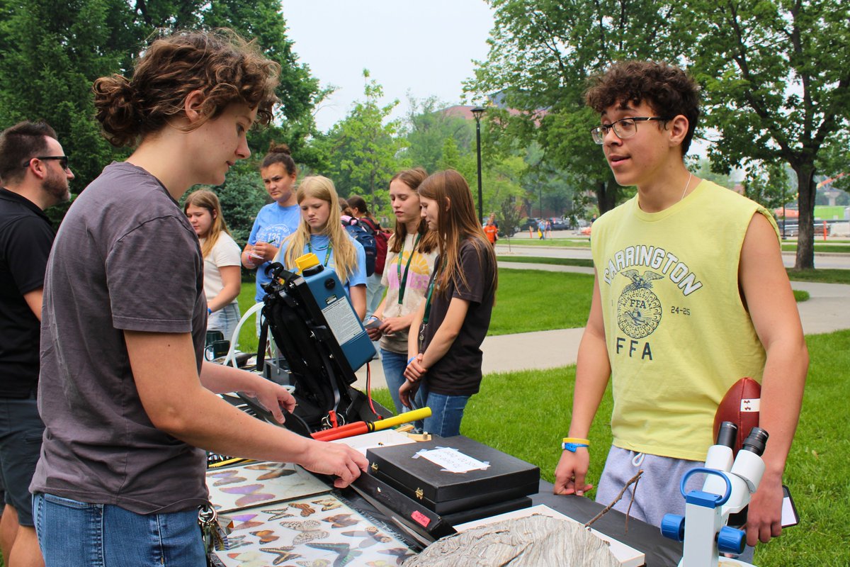 NDSU_SNRS's tweet image. Good times at the @NDFFA AgXperience event hosted by @ndsucafsnr last week! It was an awesome chance to connect with students and share how SNRS could fit into their futures.
#NDSU #NDSUCAFSNR
