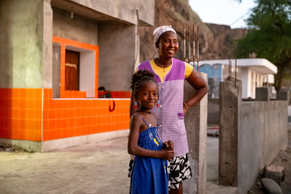 🌊 As the <a href="/UN/">United Nations</a> Ocean Conference unfolds, 🇨🇻 Cabo Verde shows how local solutions can #SaveOurOcean.

The Blue Economy is driving resilience and opportunity in coastal communities.

📽️ Watch how joint efforts are creating a better future #ForPeopleForPlanet: youtu.be/tG0nrtEigtU