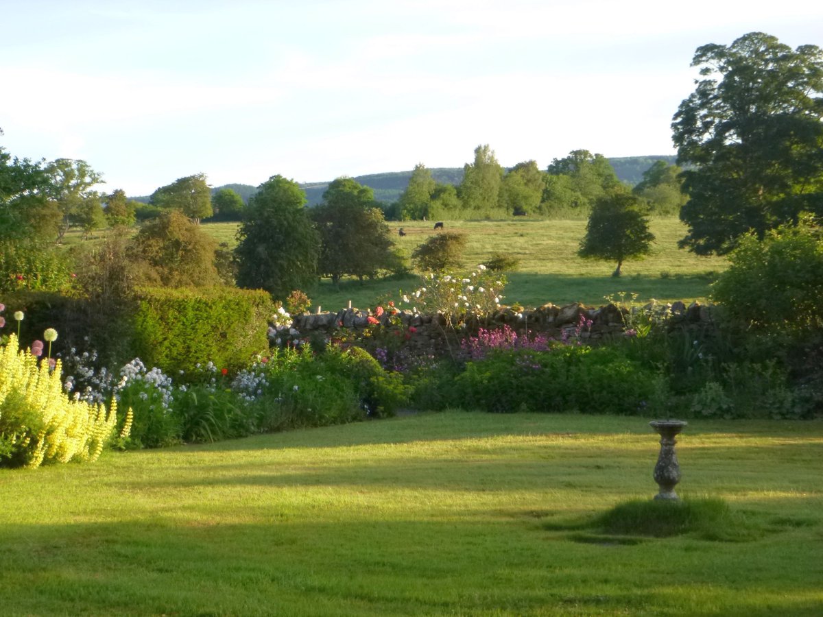 LSterneTrust's tweet image. Shandy Hall Gardens open in the evening this Friday 13th June 6.30 - 8pm for @NGSOpenGardens @NGSyorkshire laurencesternetrust.org.uk/event/national…