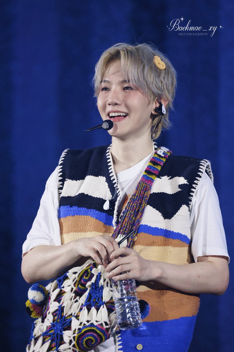 Baekmae_xy's tweet image. 20250608 BAEKHYUN WORLD TOUR &lt;Reverie&gt; in SEOUL
❤️❤️
@B_hundred_Hyun @BAEKHYUN_INB100
#BAEKHYUN #백현 #ベッキョン #伯贤