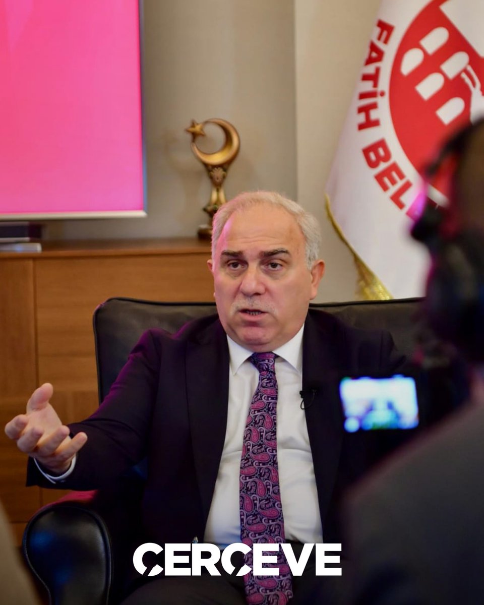 🎙️ 119. sayımızın “Çerçeveden Hayata Bak” bölümünde, <a href="/FatihBelediye/">Fatih Belediyesi</a> Başkanı <a href="/MErgun_Turan/">M. Ergün TURAN</a> ile; göç, şehircilik ve kültürel miras odağında tarihî yarımadanın dönüşümünü ve geleceğini konuştuk.      

Röportajı izlemek için tıklayınız 👇

🔗 youtube.com/watch?v=UBl5F8…