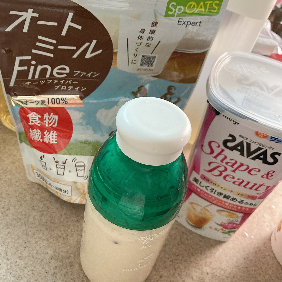chaumaro's tweet photo. プロテイン、ミルクティー風味で美味しかったです
オートミールも続けようと思って、買ってしまった😄

#プロモーション
#明治から提供いただきました
#RSPに参加しました
#RSP109th
#サンプル百貨店
#ザバス
#ソイプロテイン https://t.co/zsbqlfxkKS