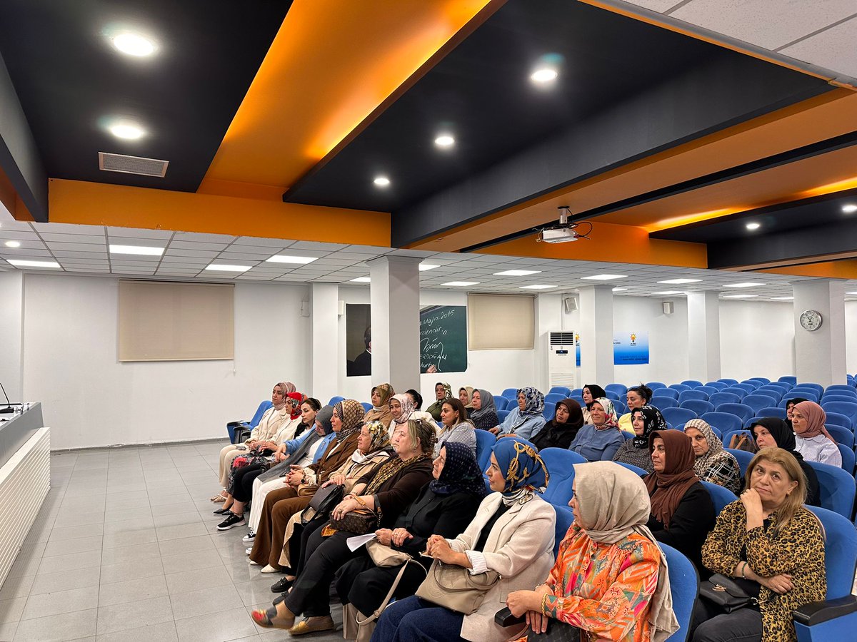 AK Kadın Gaziantep (@akkadinantep) on Twitter photo 📍Ak Parti Gaziantep İl Başkanlığı
Haftalık Olağan İl Yönetim Kurulu toplantımızı İl Kadın Kolları Başkanımız Sn <a href="/avdilanensari/">Av Dilan Ensari</a> riyasetinde gerçekleştirdik.
İstişare ve değerlendirme toplantımız hayırlara vesile olsun.
<a href="/tugbaisikercan/">Tuğba IŞIK ERCAN</a>
<a href="/fmfedaioglu/">Fatih Muhaddis FEDAİOĞLU</a>
<a href="/tulaykaynarca/">Tülay Kaynarca</a>
<a href="/AKKADINGM/">AK Parti Kadın Kolları</a> 📍Ak Parti Gaziantep İl Başkanlığı
Haftalık Olağan İl Yönetim Kurulu toplantımızı İl Kadın Kolları Başkanımız Sn <a href="/avdilanensari/">Av Dilan Ensari</a> riyasetinde gerçekleştirdik.
İstişare ve değerlendirme toplantımız hayırlara vesile olsun.
<a href="/tugbaisikercan/">Tuğba IŞIK ERCAN</a>
<a href="/fmfedaioglu/">Fatih Muhaddis FEDAİOĞLU</a>
<a href="/tulaykaynarca/">Tülay Kaynarca</a>
<a href="/AKKADINGM/">AK Parti Kadın Kolları</a>