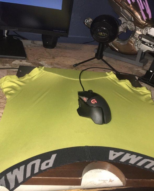 LogitechGFrance's tweet photo. C'est le setup à qui ça encore ? https://t.co/3OoYSJ8IiG