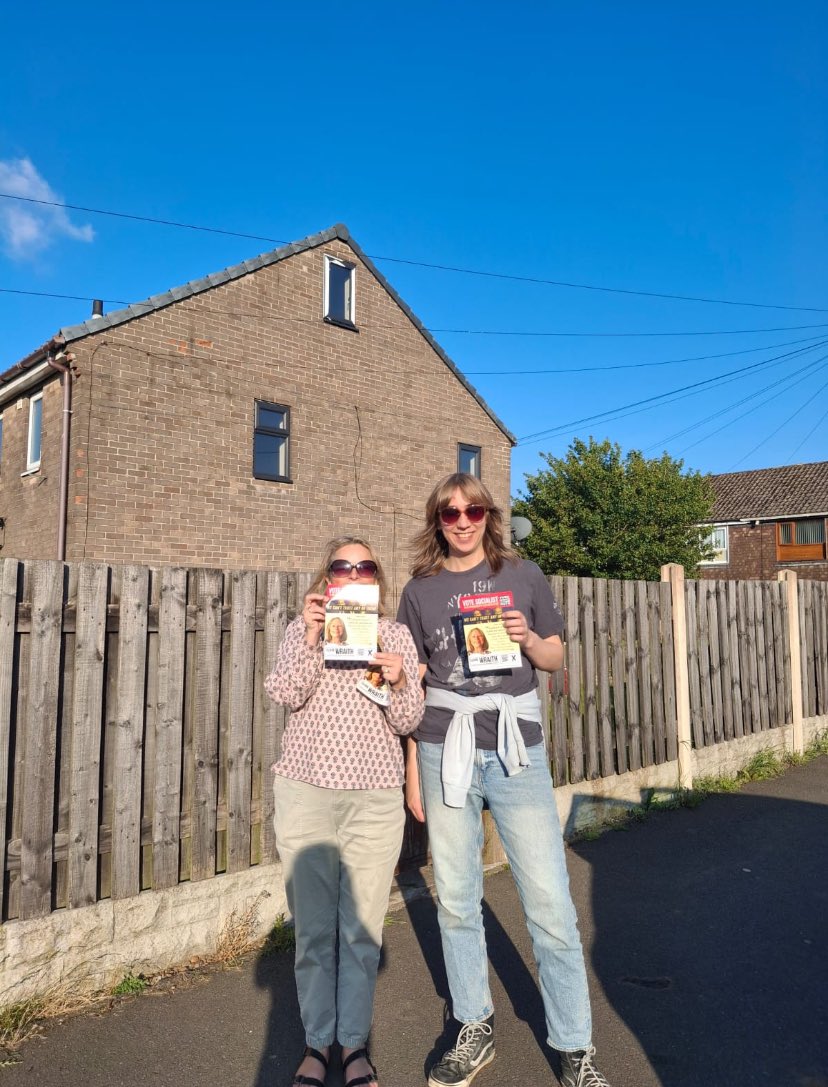 TUSC candidate Claire Wraith and supporters have been out leafletting ahead of the Stocksbridge &amp; Upper Don by-election on the 26th June. Vote socialist, vote TUSC!