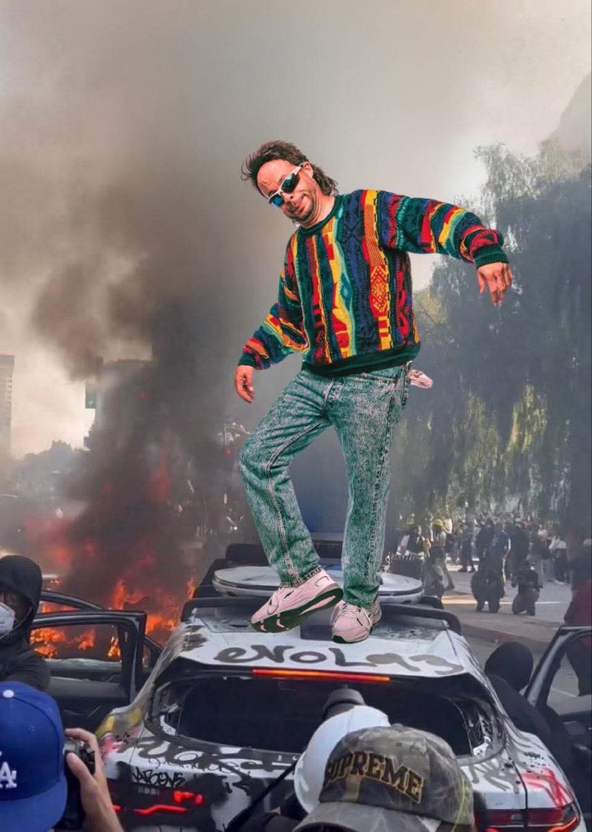 <a href="/elonmusk/">Elon Musk</a>