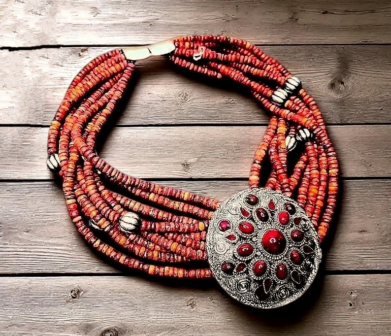 renaissancefai's tweet photo. Multi Strand JAY FEINBERG Bib Necklace, Disk Pendant, Silver & Earth Tone, Vintage
https://t.co/lO7ruA1nDr?
#necklace #pendantNecklace #vintage #JayFeinberg #designer #signed #multiStrand #silvertone #disk #round #runway #statement #heavy #extrawide #chunky #strongwater https://t.co/MiJbdGBzAr