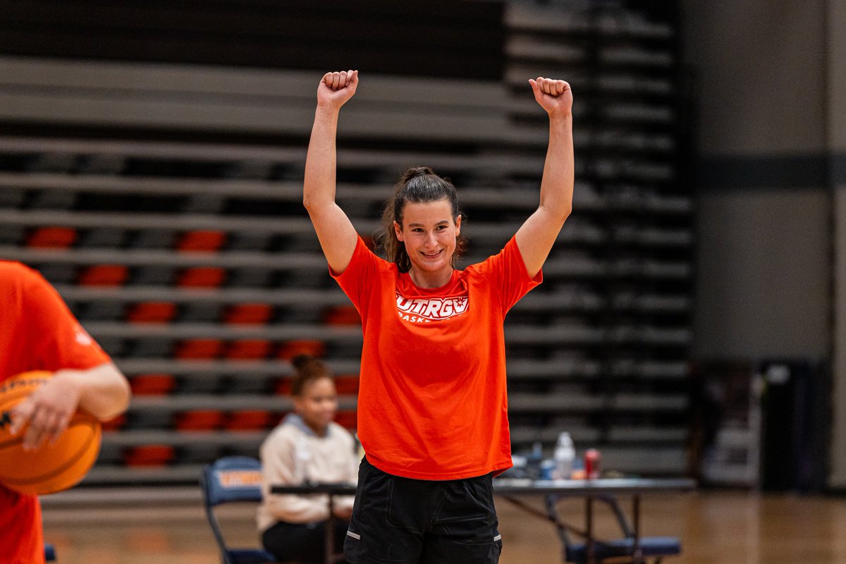 UTRGVwbb's tweet image. Summer in the 956 🌴
#UTRGV #RallyTheValley #EarnedEveryDay