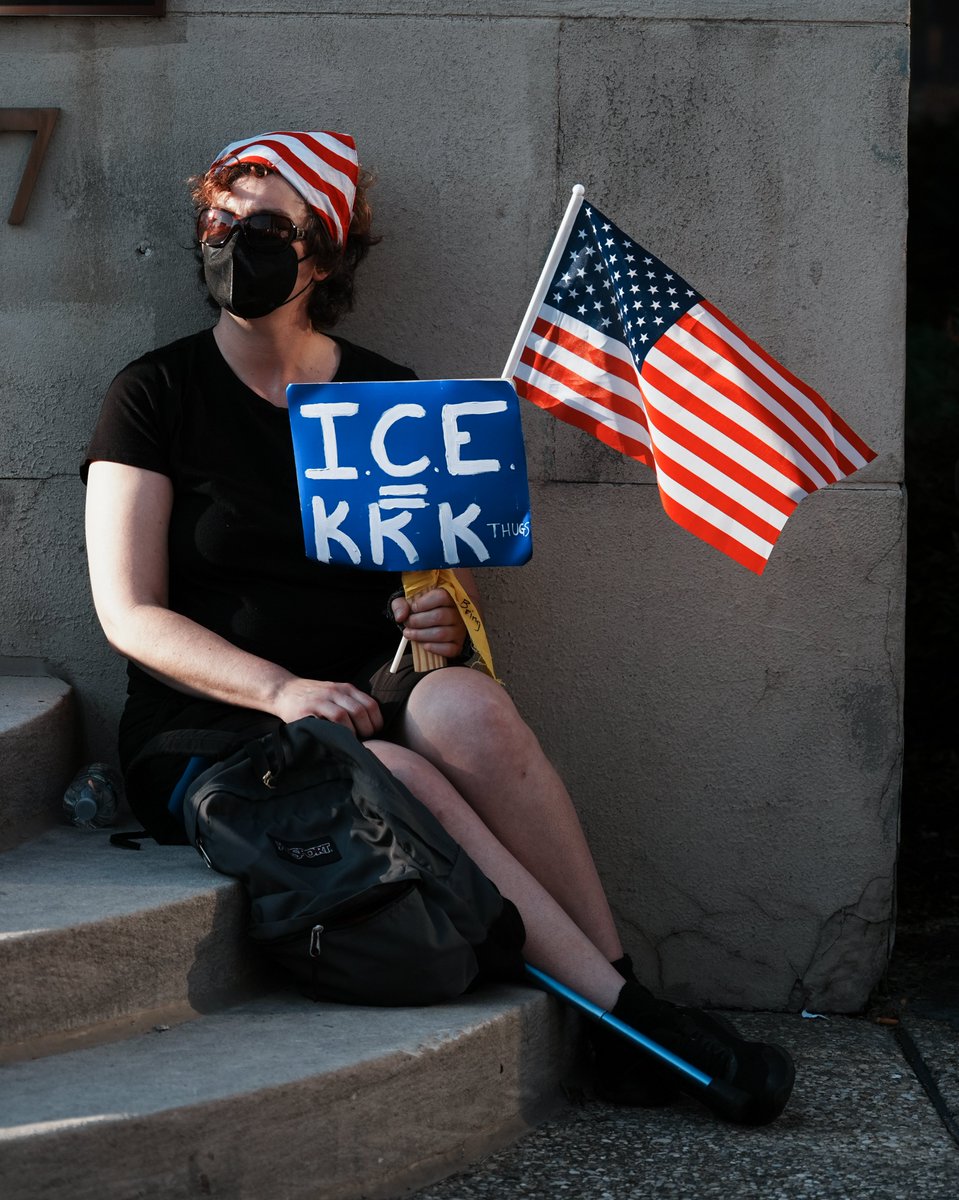 CJ_Upshot's tweet image. PHOTO GALLERY: Several hundred demonstrators gathered to stand in solidarity with immigrants who are being targeted for deportation by ICE around the country in Louisville, Ky.
courier-journal.com/picture-galler…