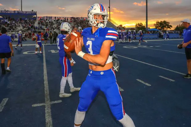 Sidelines - Recruiting (@ssn_recruiting) on Twitter photo 2026 five-star quarterback Ryder Lyons will take an OV to Oregon this weekend, per <a href="/Hayesfawcett3/">Hayes Fawcett</a>
Lyons is one of the top uncommitted players in the class of 2026. 2026 five-star quarterback Ryder Lyons will take an OV to Oregon this weekend, per <a href="/Hayesfawcett3/">Hayes Fawcett</a>
Lyons is one of the top uncommitted players in the class of 2026.