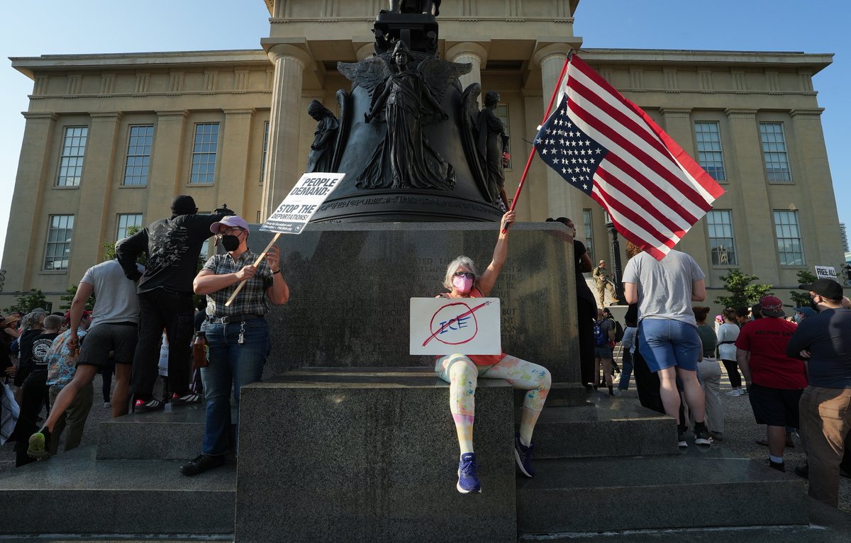 CJ_Upshot's tweet image. PHOTO GALLERY: Several hundred demonstrators gathered to stand in solidarity with immigrants who are being targeted for deportation by ICE around the country in Louisville, Ky.
courier-journal.com/picture-galler…