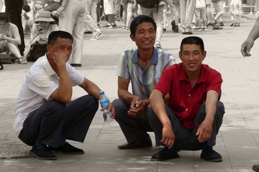 AndreDThompson's tweet image. this what we need instead of chairs
our Chinese bros got it right