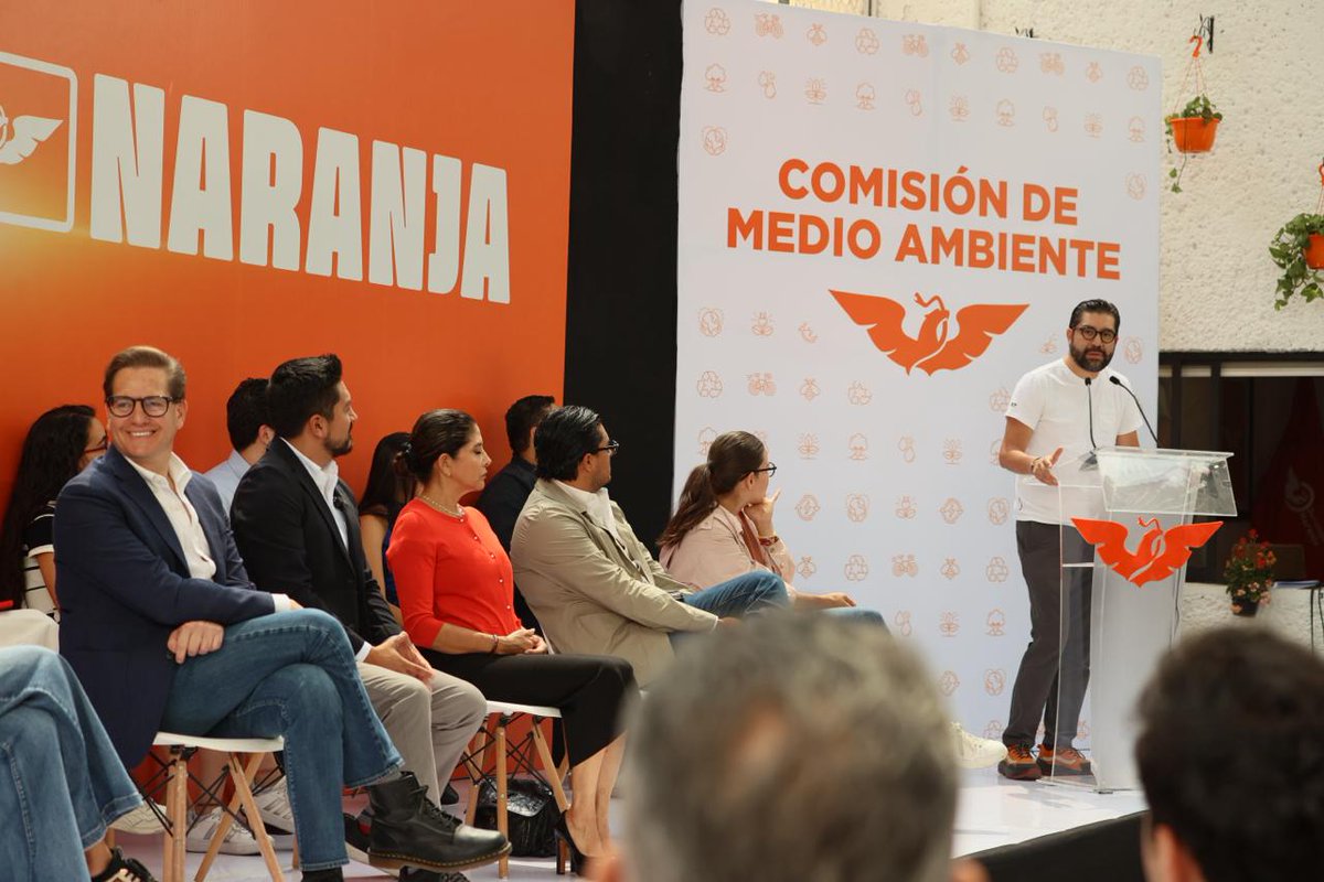El desarrollo de la Ciudad de México solo será, si este es sostenible. 

Hoy instalamos el Comité de Medio Ambiente y Clima de Movimiento Ciudadano, donde contamos con jóvenes profesionales especializados en el tema, que nos ayudarán a seguir ofreciendo soluciones para enfrentar