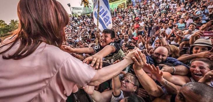 NO HAY CONDENA QUE BORRE EL AMOR DEL PUEBLO

Proscriben para gobernar. Encarcelan para disciplinar. Esto es dictadura disfrazada de justicia.

Como en Brasil, tarde o temprano esta Corte Suprema de la Injusticia tendrá que pagar por esta vergüenza.

Nos movilizamos en todo el