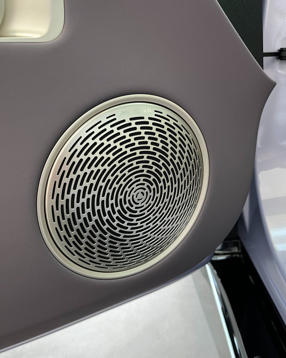 Meridian Audio at AVATR's 'Unbounded World' launch event in Chongqing, China.

We provided sound for 700 guests through our White DSP8000 XE and Ellipse systems, alongside the new AVATR 06's in-car audio.

#MeridianAudio #AVATR #UnboundedWorld