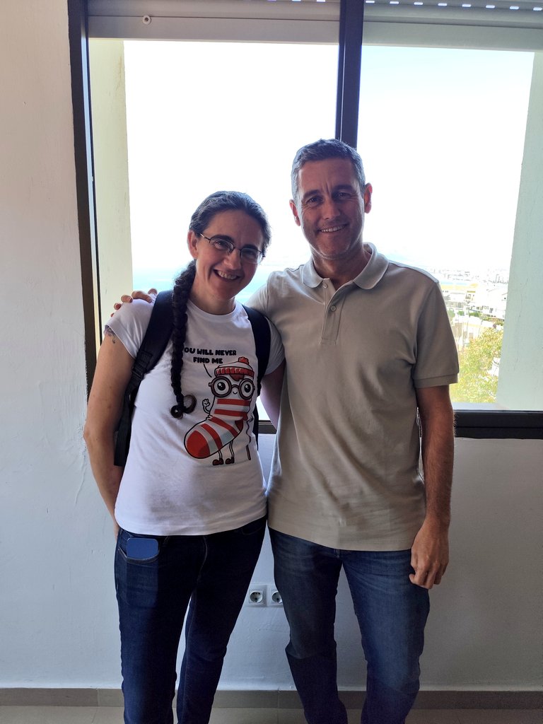 javi gomez (@javimagomez) on Twitter photo Hace algunos días tuve la suerte de que la gran y admirada <a href="/dacilgonz/">Sita Dácil</a> viniera a mi cole, esas sorpresas que te da el destino ☺️. Gracias por todo lo que sigues haciendo 👌 Hace algunos días tuve la suerte de que la gran y admirada <a href="/dacilgonz/">Sita Dácil</a> viniera a mi cole, esas sorpresas que te da el destino ☺️. Gracias por todo lo que sigues haciendo 👌