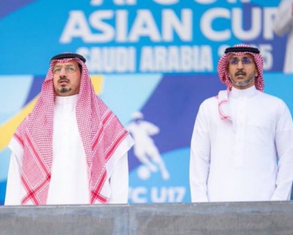 لا تحلم 
لا تنتقد 
لا بطولات
لا ترفع سقف الطموح 

اهم شيء فزنا على الأرجنتين

#السعوديه_استراليا