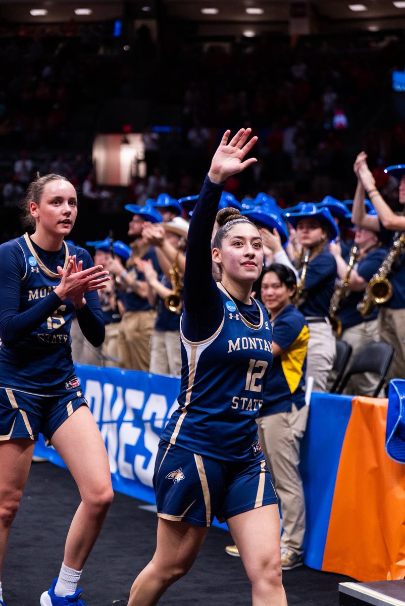 Big Sky Conference (@bigskyconf) on Twitter photo 4 years later…
122 games played. 1,835 points scored. League MVP.
Take a bow 🤝 <a href="/moralesme08/">Esmeralda Morales</a>
#ExperienceElevated 4 years later…
122 games played. 1,835 points scored. League MVP.
Take a bow 🤝 <a href="/moralesme08/">Esmeralda Morales</a>
#ExperienceElevated