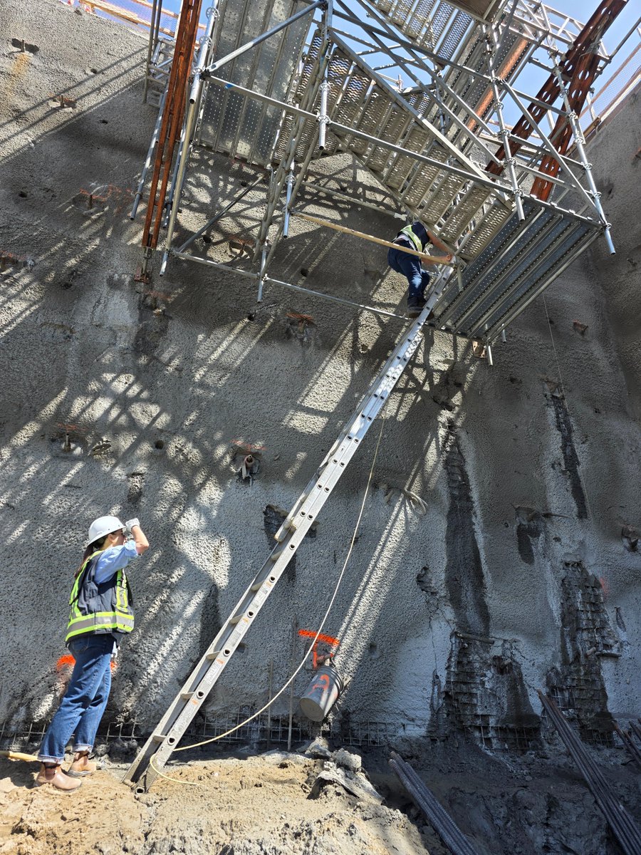 MistyVanPopta's tweet image. #WeekInReview: It’s been another great week connecting with the people and places that make Langley so special!

It was #SeniorsWeek — and I was grateful to start my week at Langley Gardens and end it at the Langley Pioneers Luncheon. I spent time with the wonderful residents of