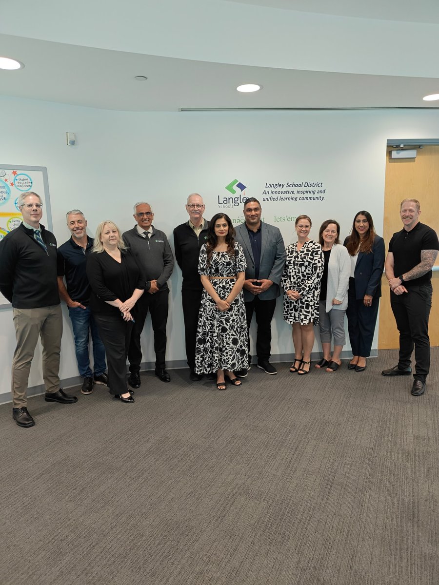 MistyVanPopta's tweet image. #WeekInReview: It’s been another great week connecting with the people and places that make Langley so special!

It was #SeniorsWeek — and I was grateful to start my week at Langley Gardens and end it at the Langley Pioneers Luncheon. I spent time with the wonderful residents of