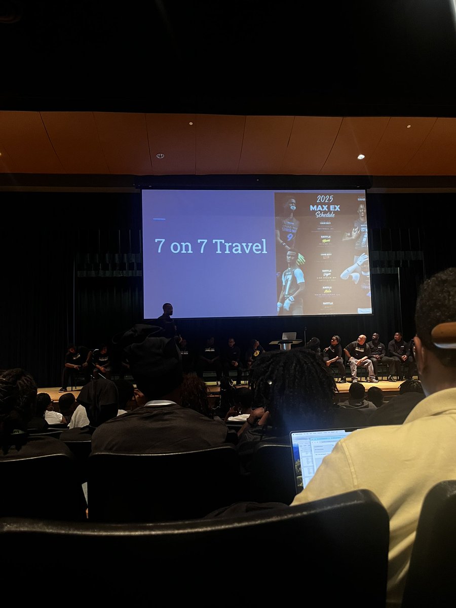 TerrenCook's tweet photo. i attended the top 200 college leadership academy orientation 
thanks for this opportunity @smsbacademy @CoachBlackwell_ https://t.co/ymVflr3r7F