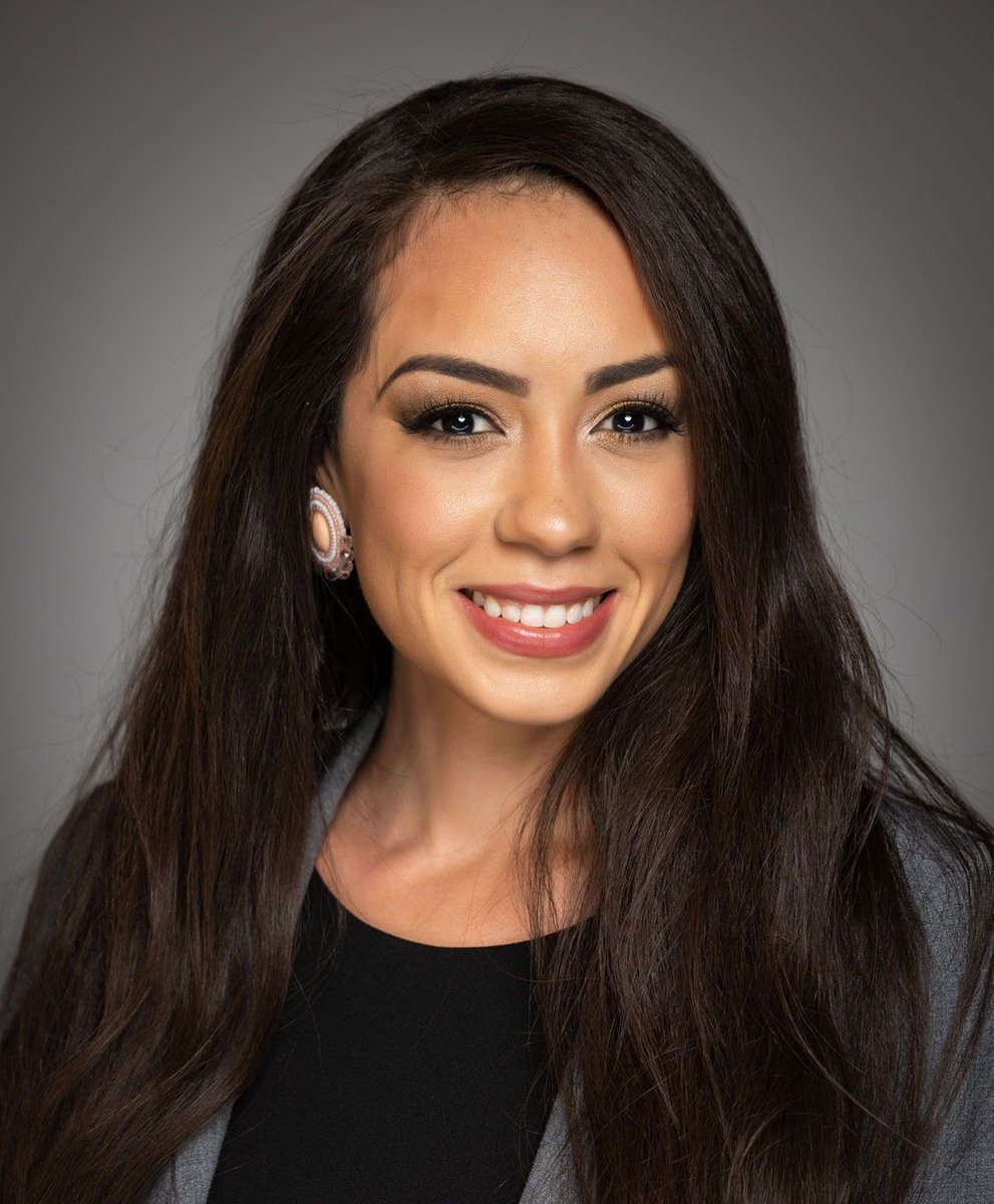 smumeadows's tweet image. 🎤 👏🏻 Congrats to SMU Journalism alumna and Meadows 2050 Council member Willow Blythe-Carroll on being selected to speak at TEDxAddison Women on July 12! Read more and get tickets: buff.ly/btUnPhQ #smu #smumeadows #smujournalism #smualumni